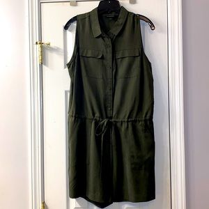 Banana Republic-Romper Size 8